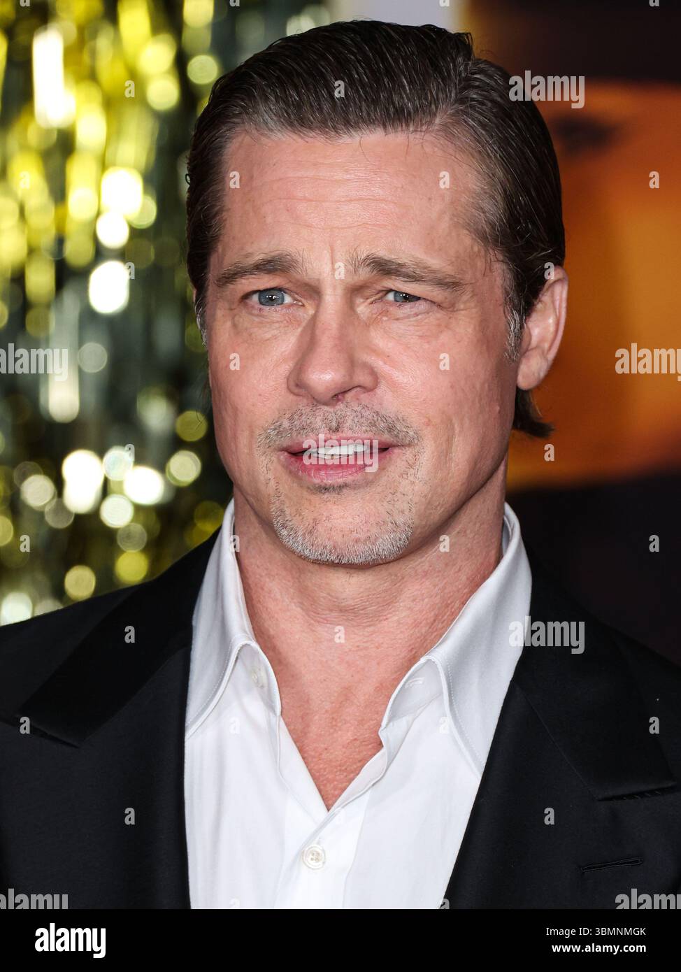 (FILE) « F1 : le film » de Brad Pitt lance Box Office avec 10 millions de dollars en avant-première. LOS ANGELES, CALIFORNIE, États-Unis - 15 DÉCEMBRE : L'acteur, réalisateur, producteur et activiste américain Brad Pitt portant Tom Ford arrive à la première mondiale de Paramount Pictures 'Babylon' qui s'est tenue à l'Academy Museum of Motion Pictures le 15 décembre 2022 à Los Angeles, Californie, États-Unis. (Photo de Xavier Collin/image Press Agency) Banque D'Images