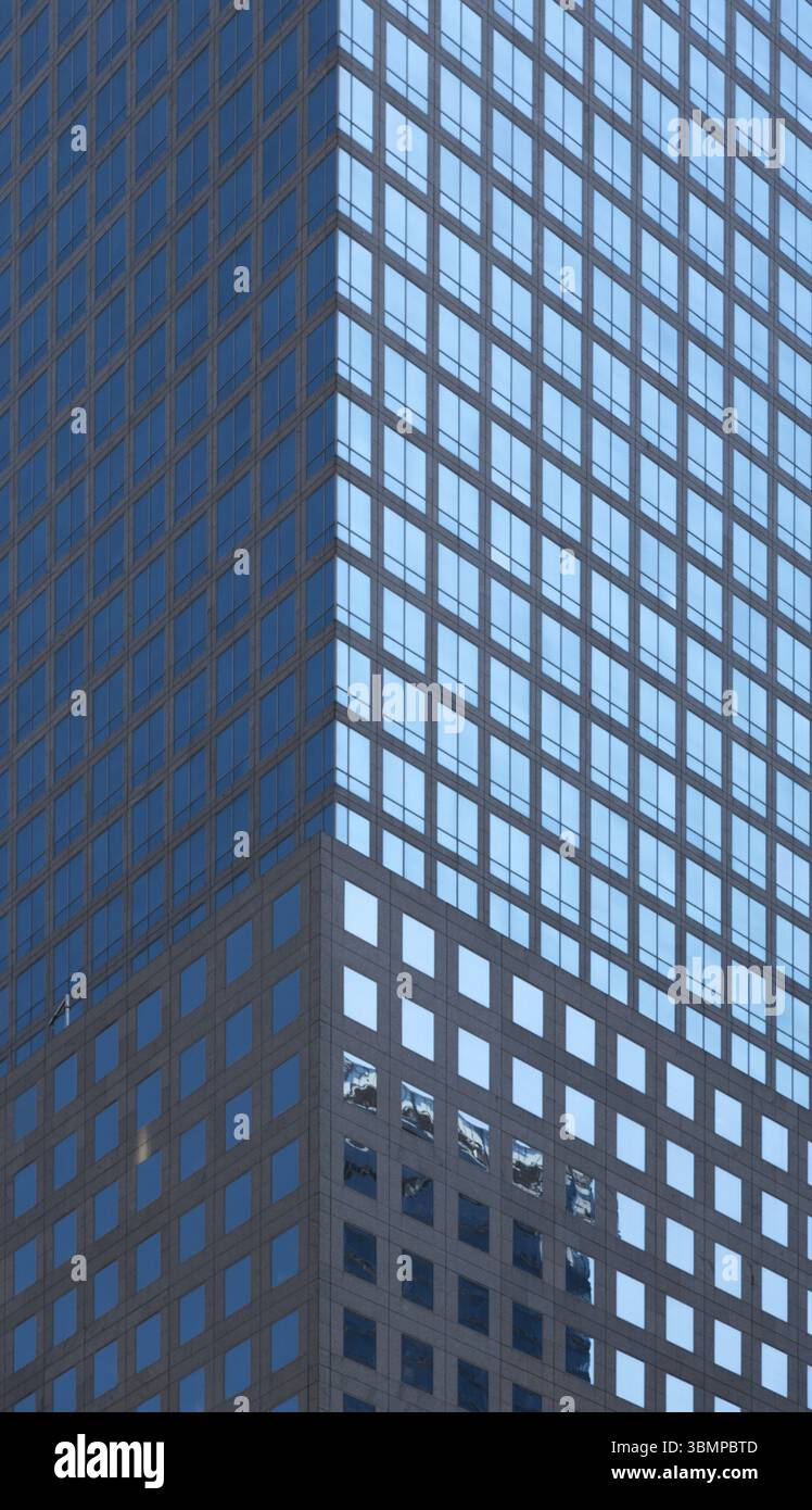 Fenêtres de bureau d'affaires, des gratte-ciel à New York City, USA. Immeubles de bureaux Windows, cool business background Banque D'Images
