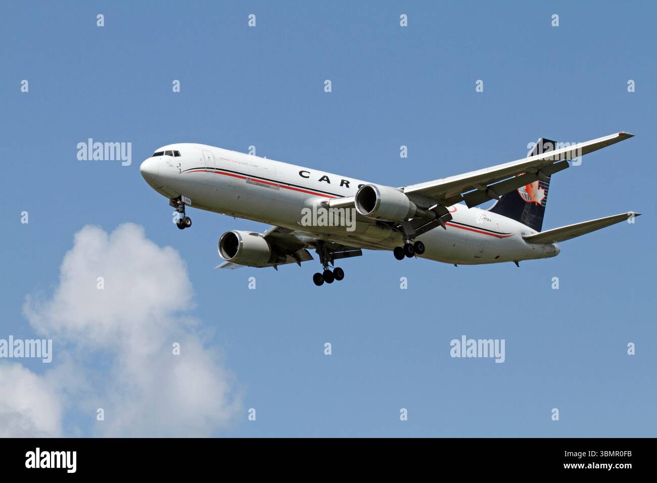 Boeing 767 300F de Cargojet Airways, transporteur de marchandises canadien. C-FDIJ Banque D'Images