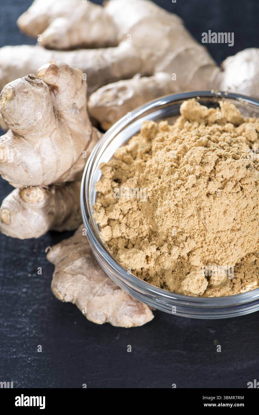 Tas de poudre de gingembre (détaillées close-up shot) Banque D'Images