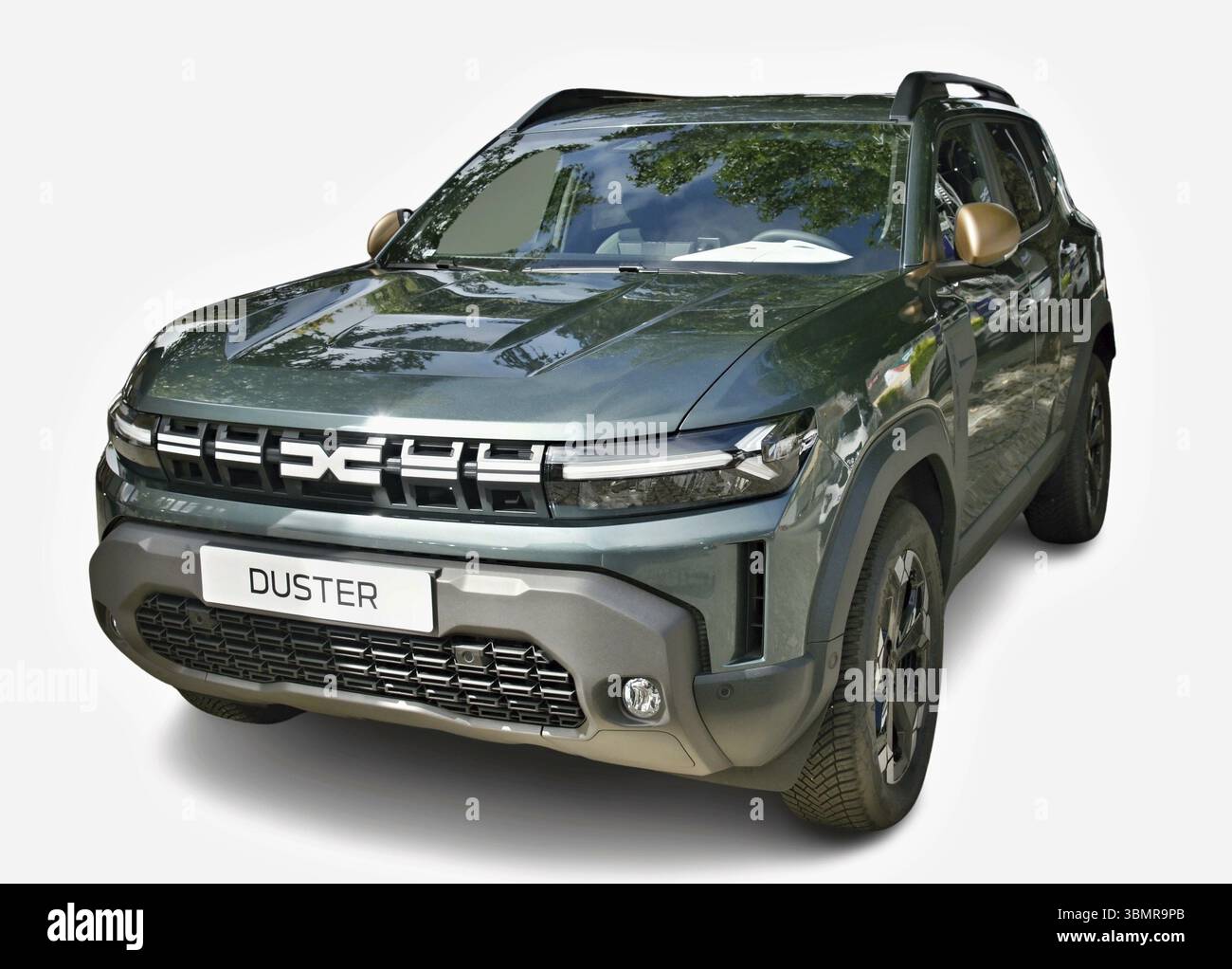 Le VUS moderne Dacia Duster est garé, soulignant son design élégant, sa construction robuste et ses capacités tout-terrain Banque D'Images