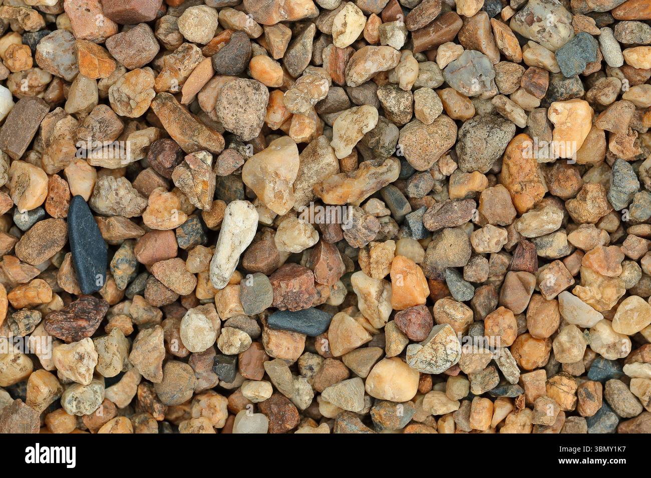 Ce sont des pierres multicolores pour le motif et le fond. Banque D'Images