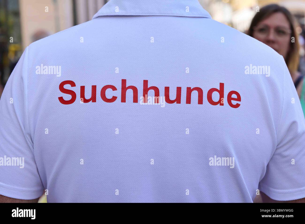 29.06.2025, Linz, AUT, Unterwegs in Oberösterreich, Themenbild, Symbolbild, Verschiedene Themenbilder, Bild Suchhunde, Rettung, Rotes Kreuz, Suchhundestaffel, Rettungshundestaffel, Rettungsorganisation, Erste Hilfe, Hilfsdienst, Linz, *** 29 06 2025, Linz, AUT, sur la route en haute-Autriche, image de thème, image de symbole, diverses images de thème, chiens de recherche d'image, sauvetage, Croix-Rouge, escadron de chiens de recherche, escadron de chiens de sauvetage, organisation de sauvetage, premiers secours, service d'urgence, Linz, Banque D'Images