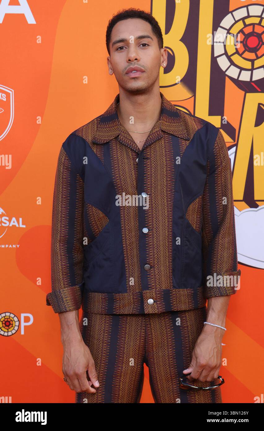 Universal City, Californie, États-Unis. 28 juin 2025. Elliot Knight à Charlize Theron Africa Outreach Project 2025 Block Party tenue à Universal Studios Backlot à Universal City. Crédit : AdMedia/Newscom/Alamy Live News Banque D'Images