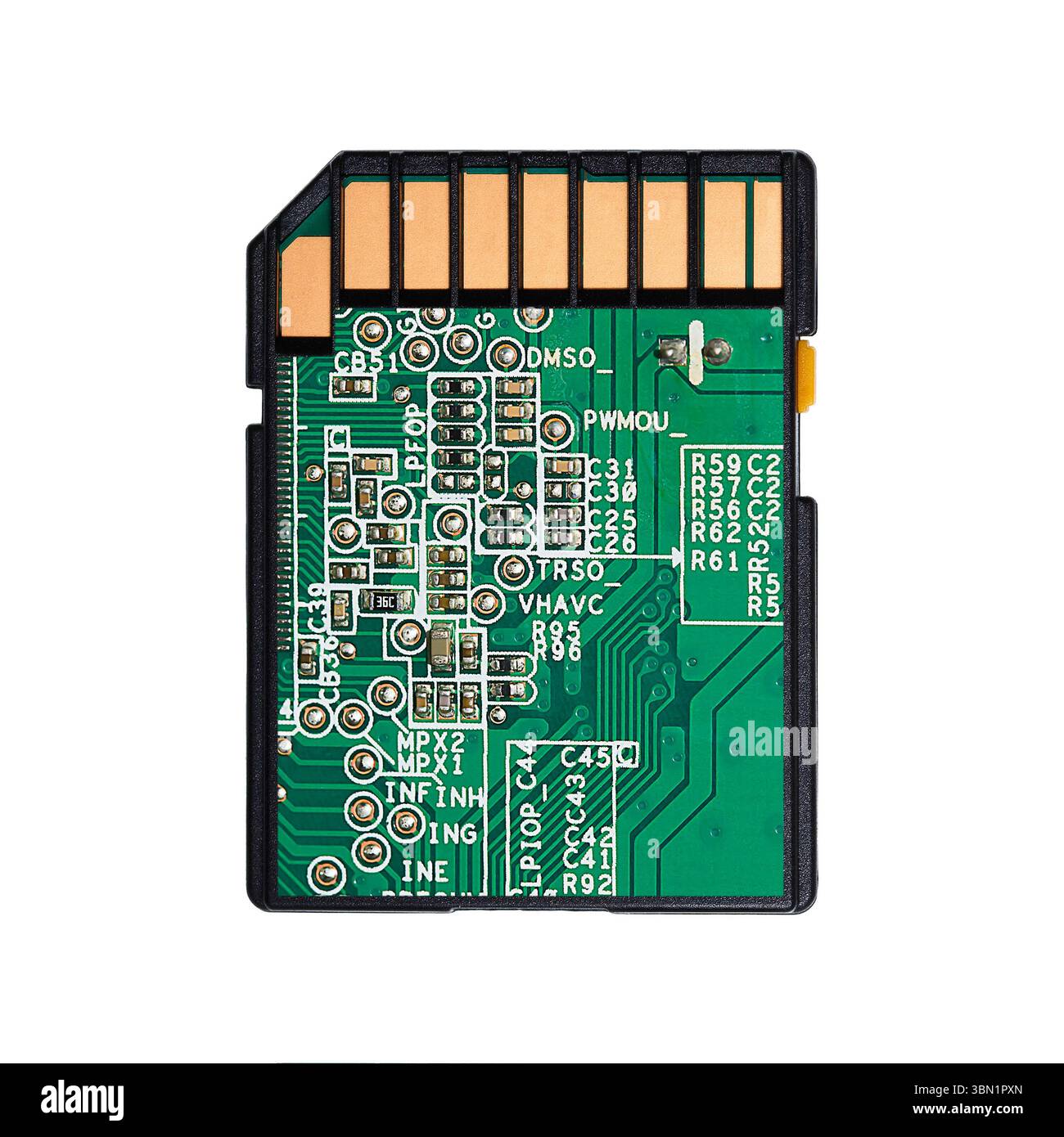 Il s'agit d'une carte micro SD avec circuit isolé sur blanc. Banque D'Images