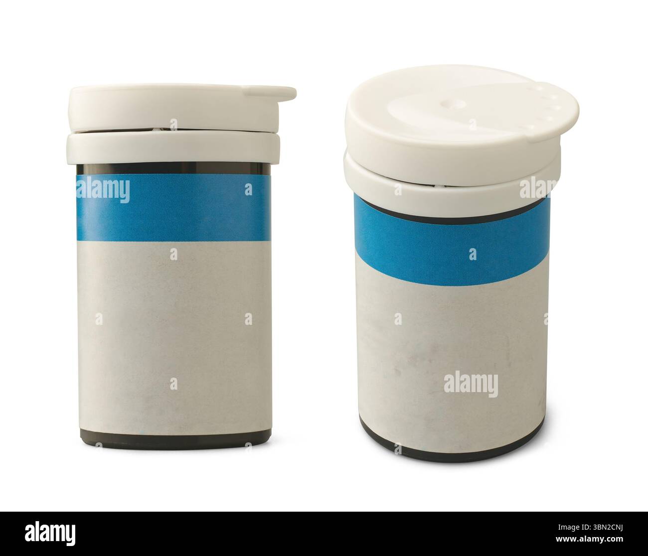 conteneur de stockage de bandelette de test de glucose sanguin fond blanc isolé, modèle de maquette de flacon compact avec couvercle clipsable et étiquette vierge, médical Banque D'Images