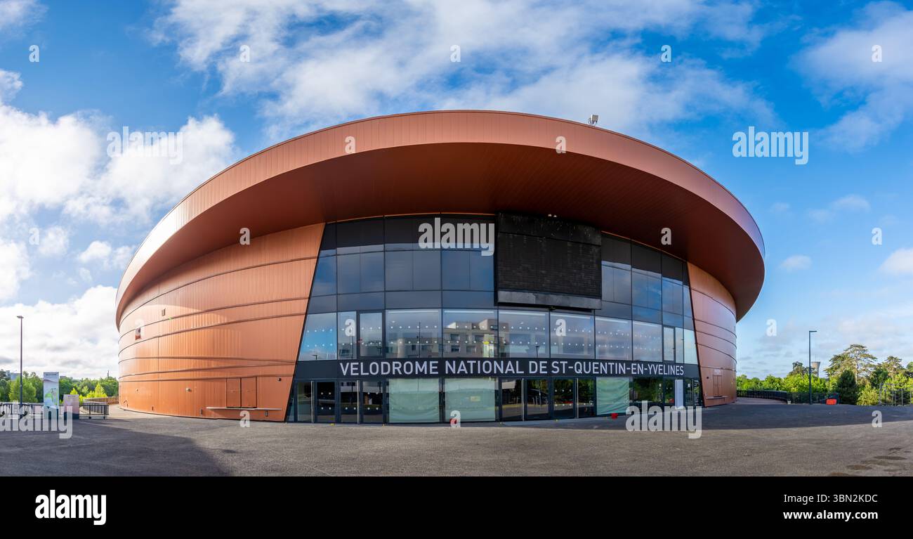 Vue extérieure du vélodrome national de Saint-Quentin-en-Yvelines, situé à Montigny-le-Bretonneux, France, dans le département français des Yvelines Banque D'Images