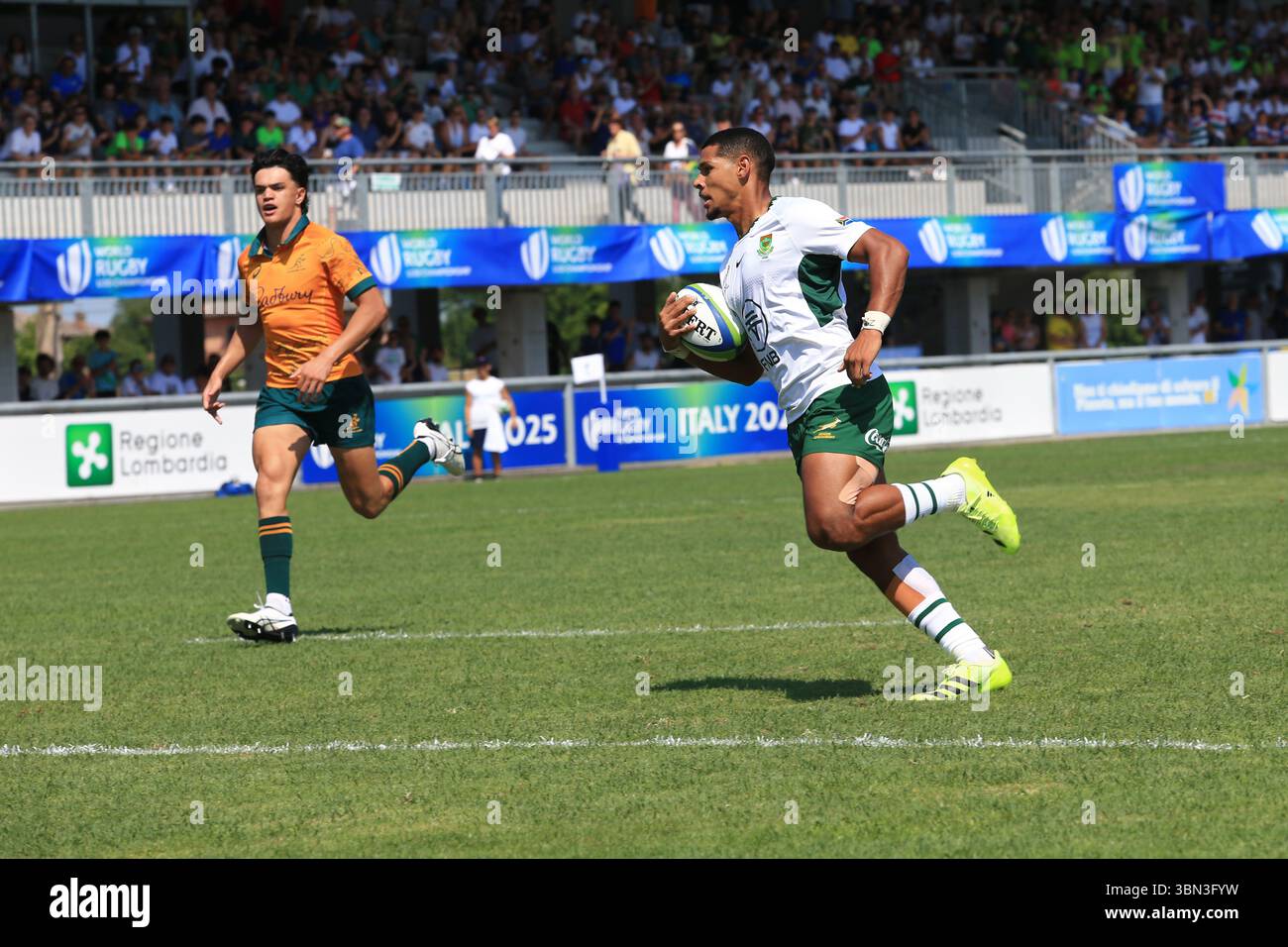 Calvisano, Italie. 29 juin 2025. Le joueur sud-africain Hassiem Pead remporte un essai au stade San Michele, lors du match du Championnat du monde de rugby U 20 entre l'Australie et l'Afrique du Sud. (Crédit : Federico Zovadelli/Alamy Live News) Banque D'Images