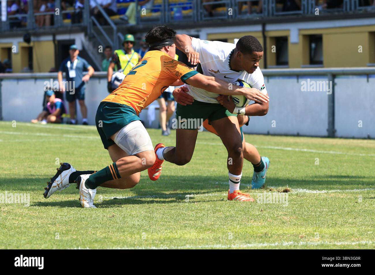 Calvisano, Italie. 29 juin 2025. Le joueur sud-africain Xola Nyali en action lors du match du Championnat du monde de rugby U 20 entre l'Australie et l'Afrique du Sud au San Michele Stadium. (Crédit : Federico Zovadelli/Alamy Live News) Banque D'Images