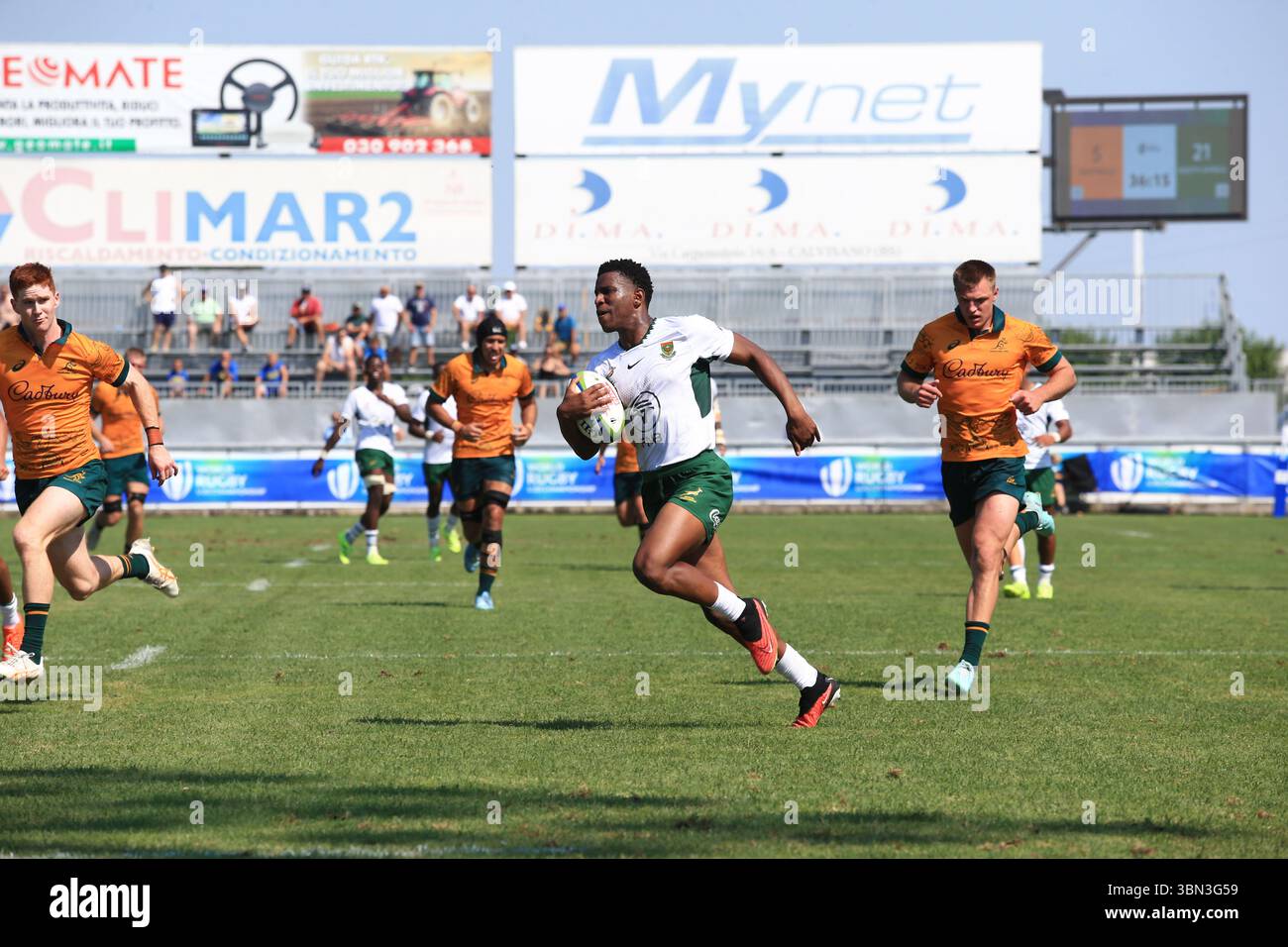 Calvisano, Italie. 29 juin 2025. Le joueur sud-africain Siyabonga Ndlozi en action lors du championnat du monde de rugby U 20 entre l'Australie et l'Afrique du Sud au San Michele Stadium. (Crédit : Federico Zovadelli/Alamy Live News) Banque D'Images