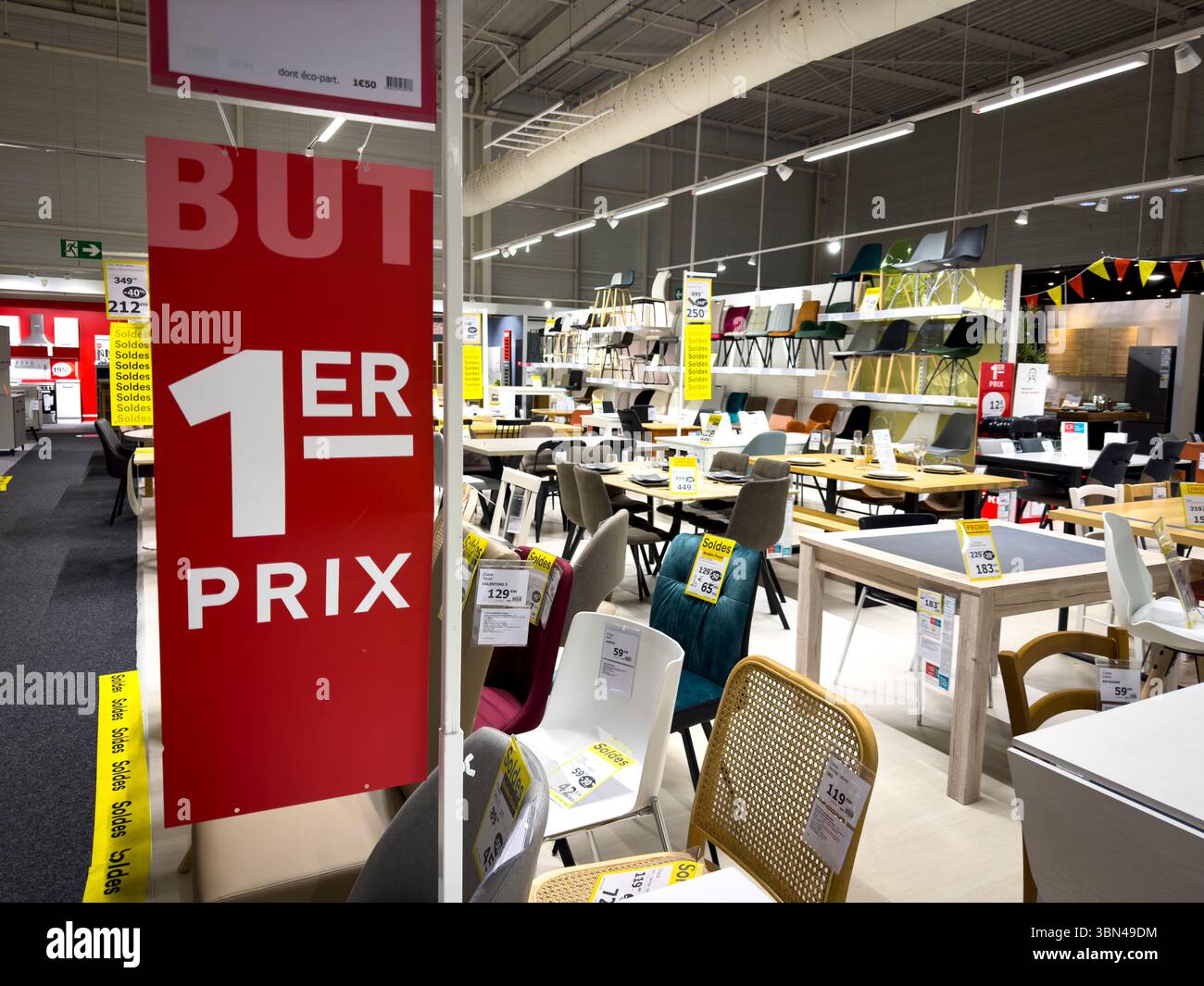Intérieur d'un magasin MAIS Banque D'Images