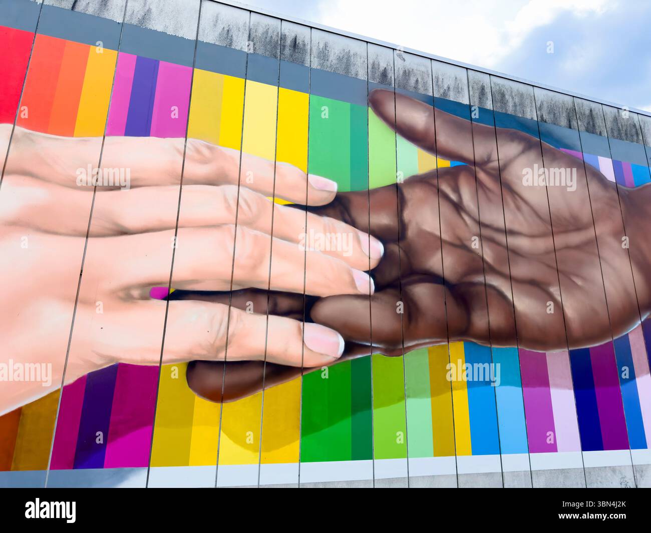 Belgique, Saint-Nicolas, grande fresque contre le racisme Banque D'Images