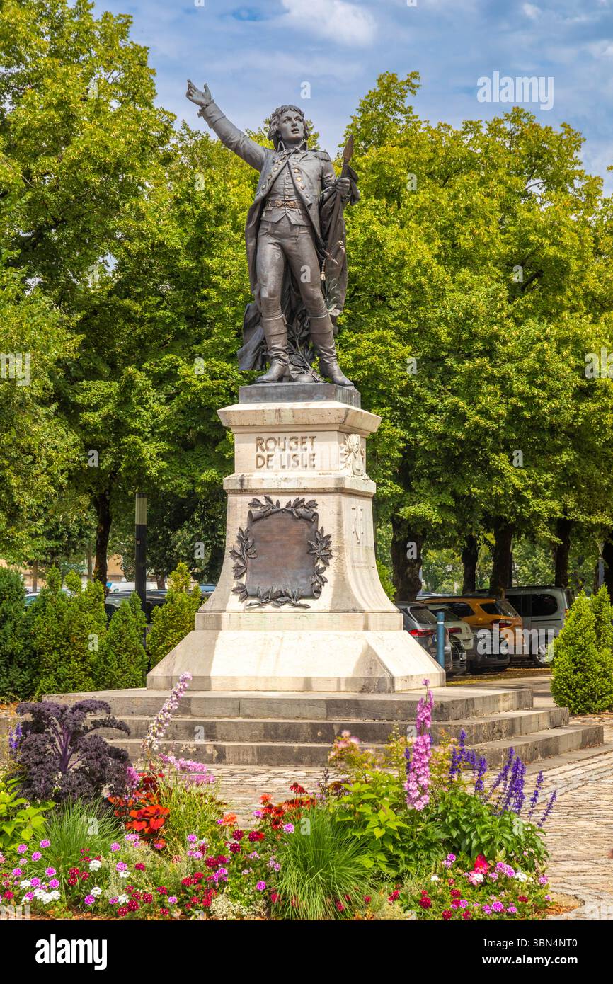 France, Jura, Franche-Comté, région Bourgogne-Franche-Comté, Lons-le-Saunier. La statue de Rouget de Lisle Banque D'Images