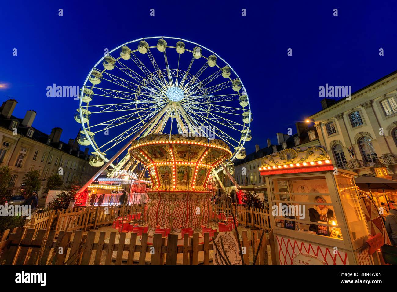 France, Grand est, Alsace-Champagne-Ardenne-Lorraine, Lorraine, Meurthe-et-Moselle, Nancy, place, Stanislas, Arc ici et grande roue Banque D'Images