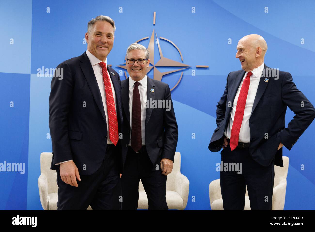 LA HAYE, PAYS-BAS - 25 juin 2025 - le premier ministre britannique, Keir Starmer, secrétaire à la Défense, John Healey, rencontre le vice-premier ministre australien Banque D'Images