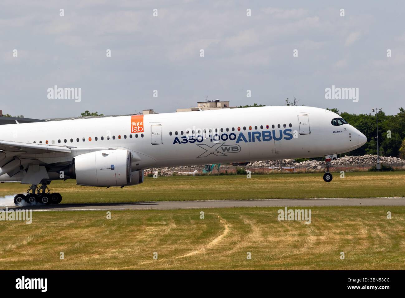 Airbus A350-1000 XWB au salon de l'aéronautique de Paris. Le Bourget, France - 16 juin 2025 Banque D'Images