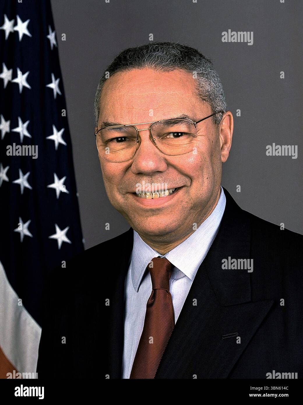 Colin Powell. Portrait de l'ancien secrétaire d'État des États-Unis, Colin Luther Powell (1937-2021), portrait officiel, 2001 Banque D'Images