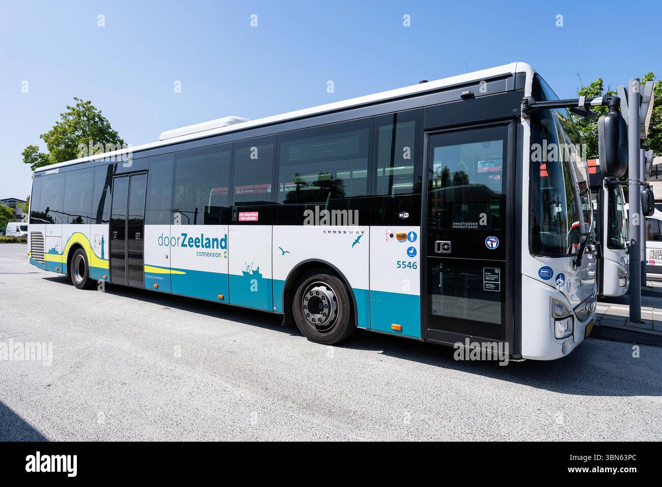 Connexxion Door Zeeland Iveco Crossway bus à la gare Goes Banque D'Images