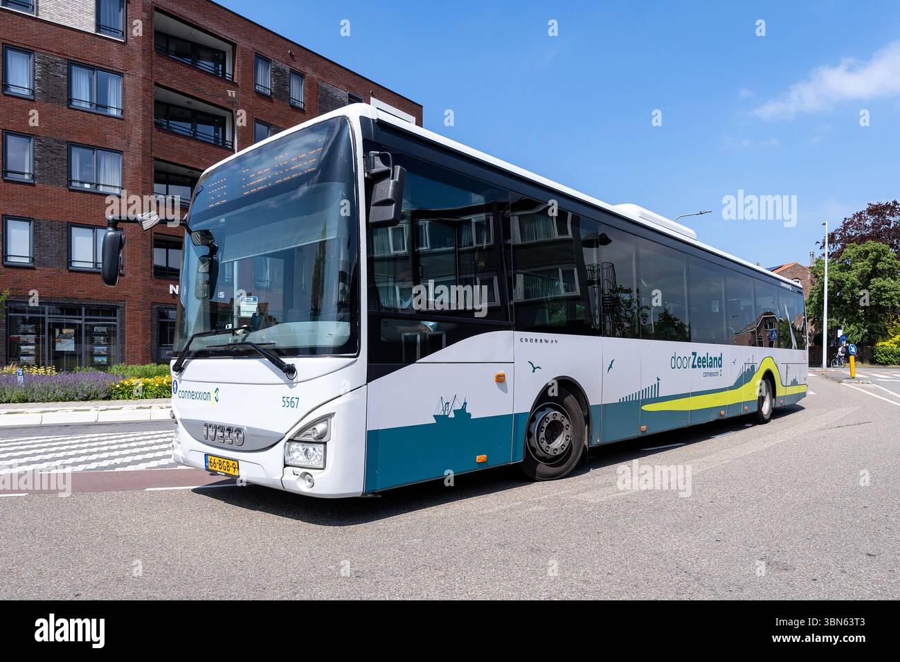 Connexxion Door Zeeland Iveco Crossway bus à la gare Goes Banque D'Images