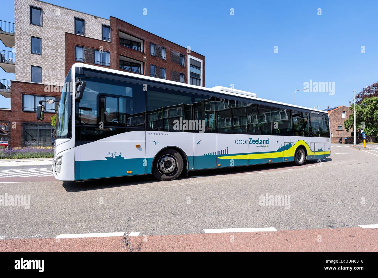 Connexxion Door Zeeland Iveco Crossway bus à la gare Goes Banque D'Images