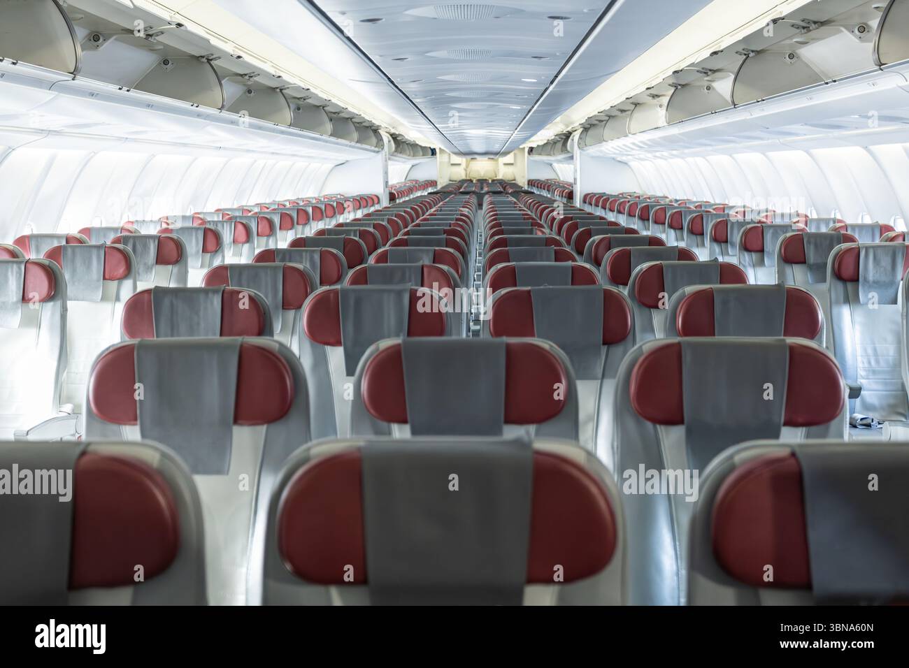 Intérieur vide de la cabine d'avion de passagers à corps large Banque D'Images