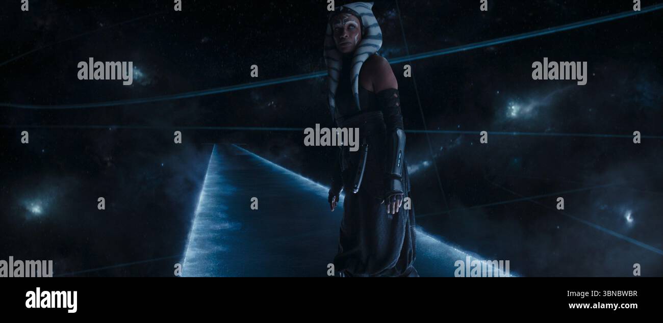 Ahsoka (2023) Ahsoka Tano (Rosario Dawson) *Filmstill - usage éditorial seulement* Voir instructions spéciales. CAP/TFS image fournie par Capital Pictures Banque D'Images