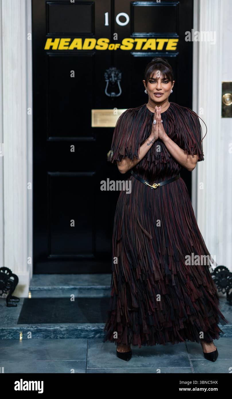 LONDRES, ANGLETERRE - 01 JUILLET : Priyanka Chopra assiste à la projection spéciale britannique pour les chefs d'État au BFI Southbank le 1er juillet 2025 à Londres, Angleterre. (Photo de Lounis Tiar) crédit : lounisPhotography/Alamy Live News Banque D'Images