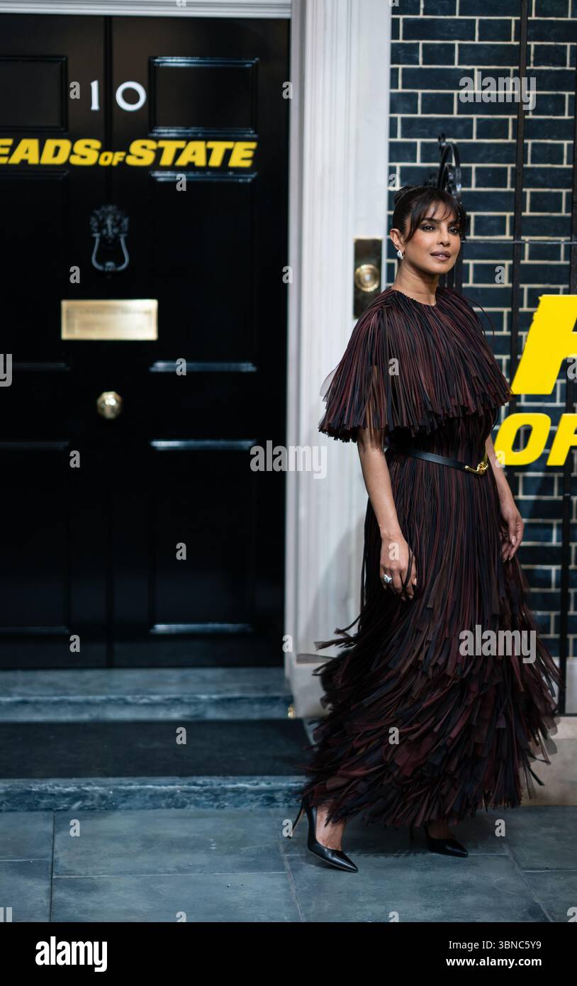 LONDRES, ANGLETERRE - 01 JUILLET : Priyanka Chopra assiste à la projection spéciale britannique pour les chefs d'État au BFI Southbank le 1er juillet 2025 à Londres, Angleterre. (Photo de Lounis Tiar) crédit : lounisPhotography/Alamy Live News Banque D'Images