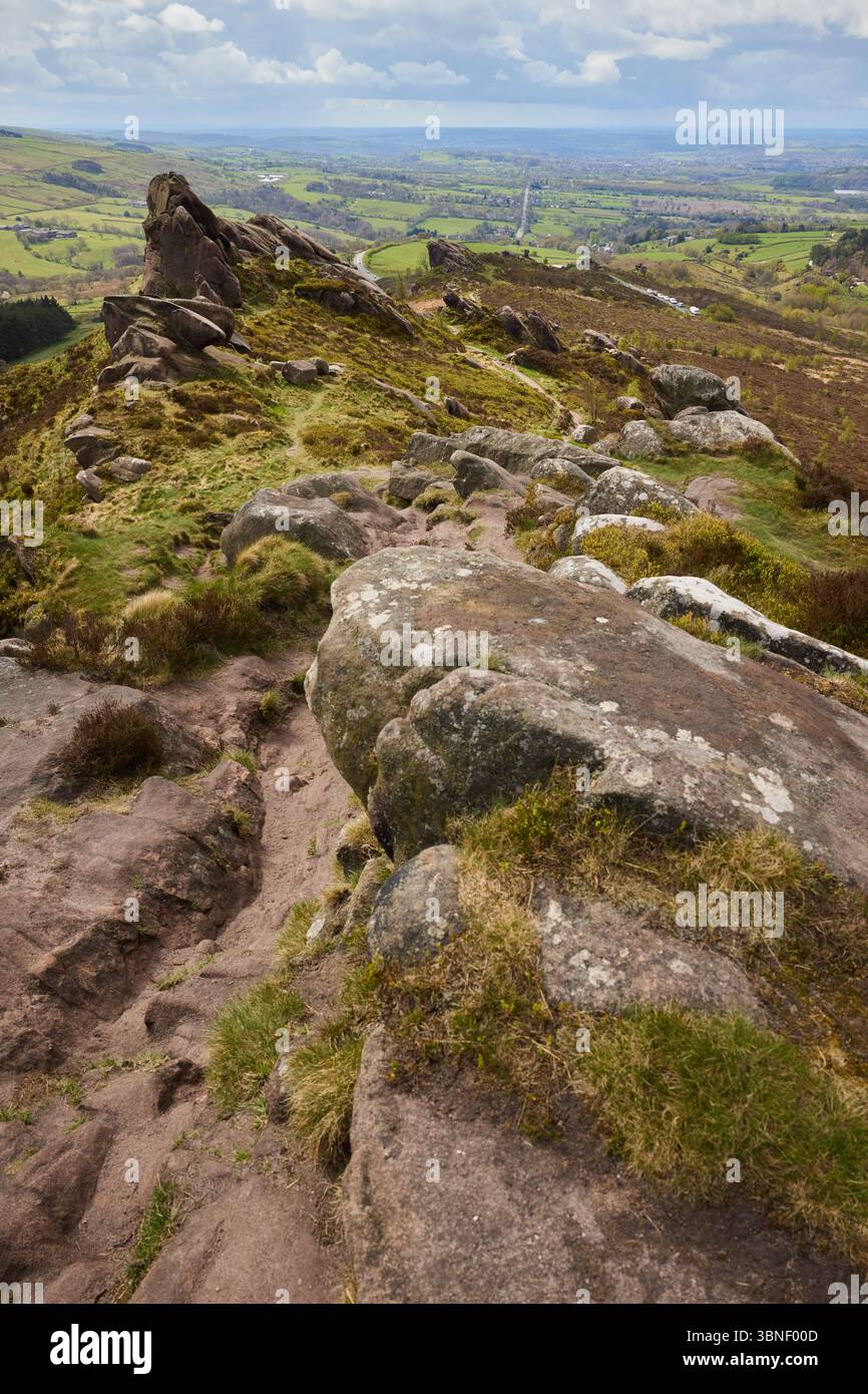 Ramshaw Rocks, un escarpement près de la pierre meulière cafards dans le Peak District, Staffordshire, Royaume-Uni. Banque D'Images