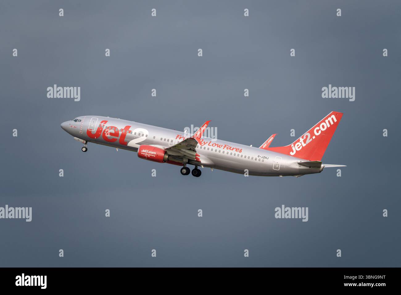 Jet2 Boeing 737 à l'aéroport international de Manchester Banque D'Images