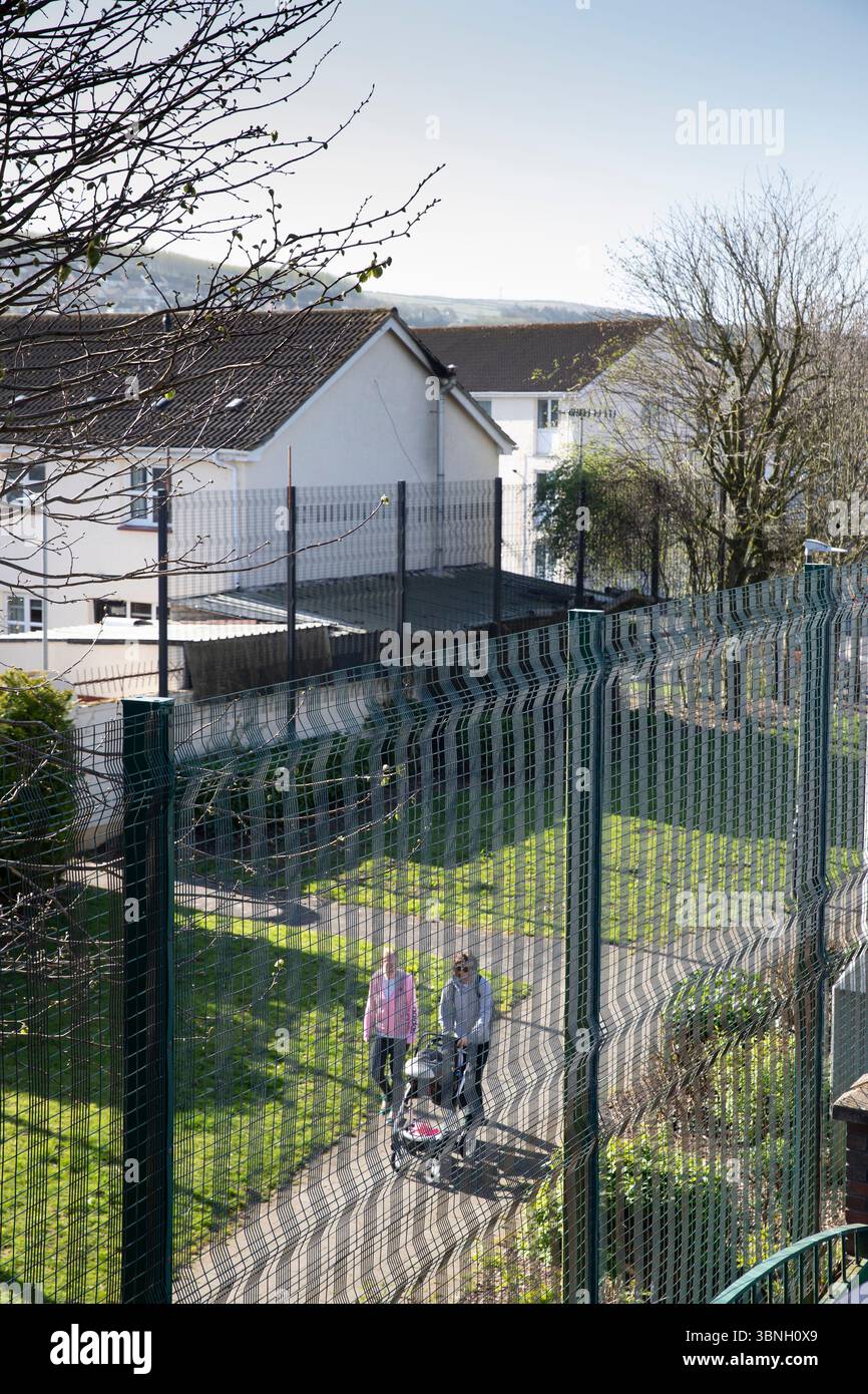 Logement loyaliste séparé à Derry Banque D'Images