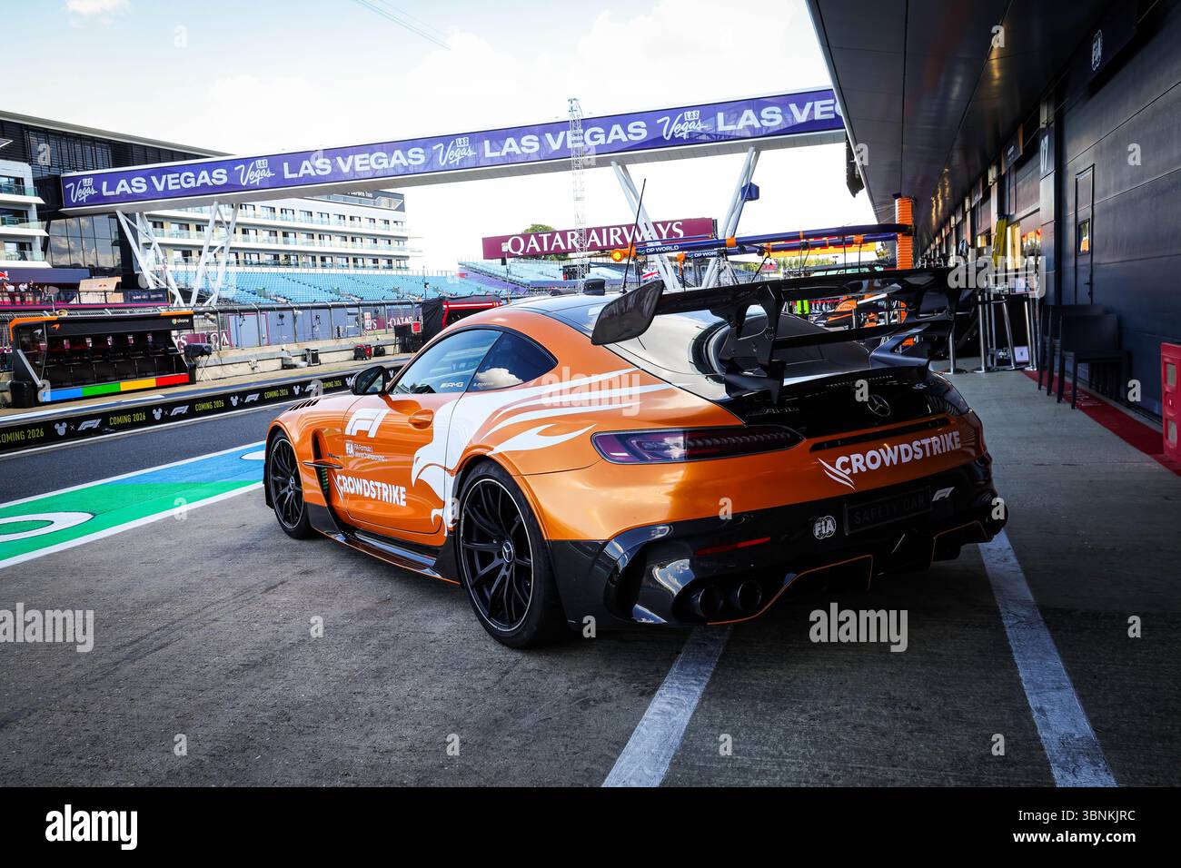 FIA Mercedes-AMG GT Black Series Safety car avec livrée spéciale lors du Grand Prix de Grande-Bretagne de formule 1 Qatar Airways 2025, 12ème manche du Championnat du monde de formule 1 FIA 2025 du 4 au 6 juillet 2025 sur le circuit de Silverstone, à Silverstone, au Royaume-Uni Banque D'Images