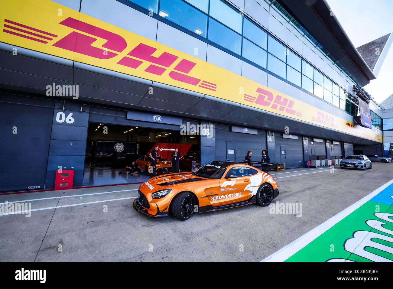 FIA Mercedes-AMG GT Black Series Safety car avec livrée spéciale lors du Grand Prix de Grande-Bretagne de formule 1 Qatar Airways 2025, 12ème manche du Championnat du monde de formule 1 FIA 2025 du 4 au 6 juillet 2025 sur le circuit de Silverstone, à Silverstone, au Royaume-Uni Banque D'Images