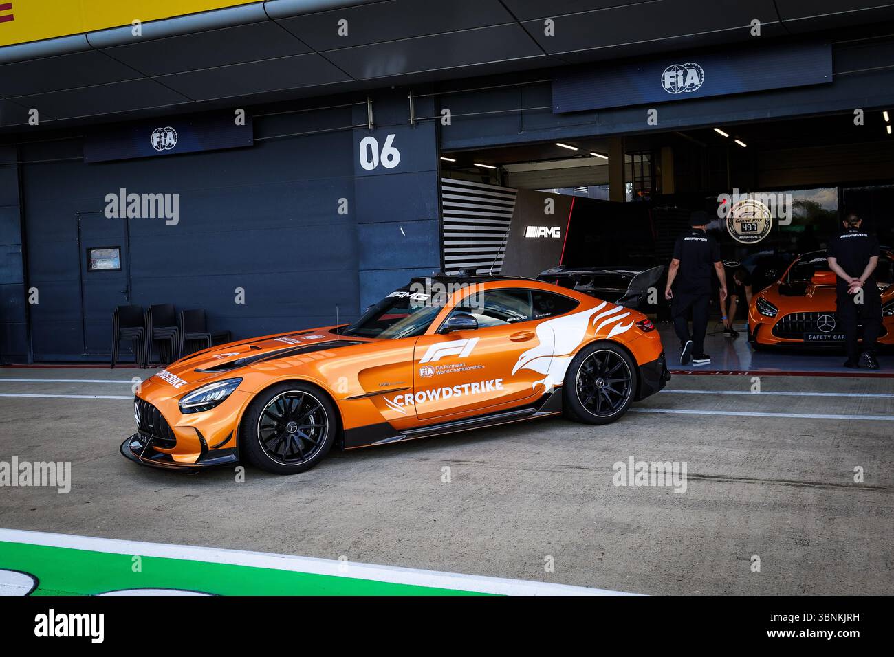 FIA Mercedes-AMG GT Black Series Safety car avec livrée spéciale lors du Grand Prix de Grande-Bretagne de formule 1 Qatar Airways 2025, 12ème manche du Championnat du monde de formule 1 FIA 2025 du 4 au 6 juillet 2025 sur le circuit de Silverstone, à Silverstone, au Royaume-Uni Banque D'Images