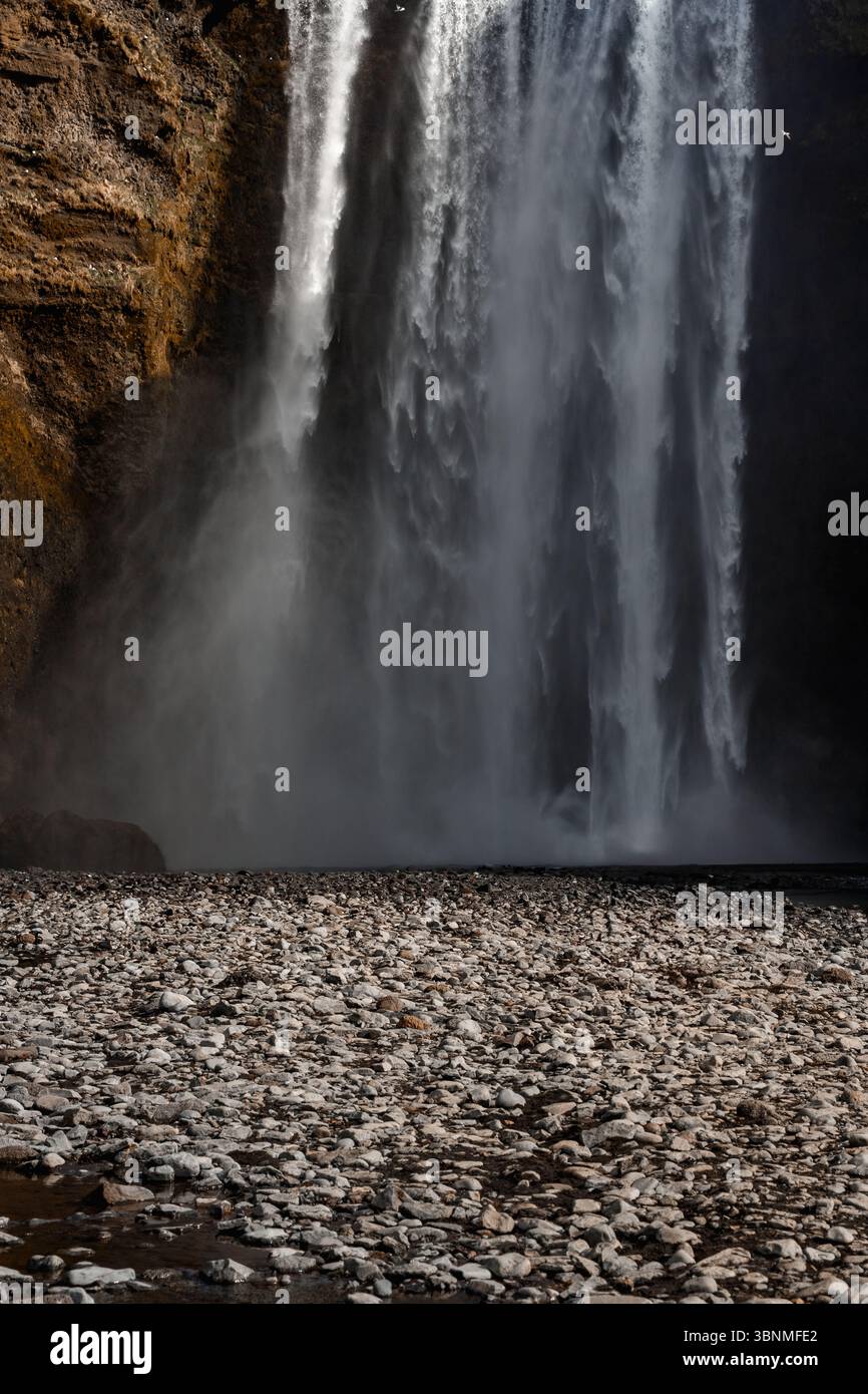 La cascade de Skogafoss en Islande Banque D'Images