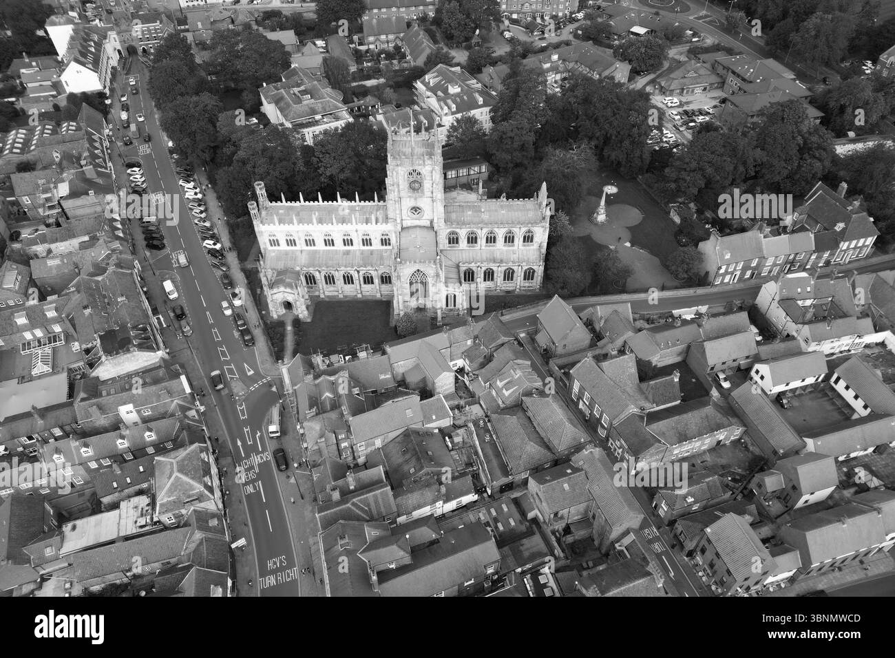 Vue aérienne de l'église St Mary, église paroissiale anglicane. Beverley dans l'East Riding of Yorkshire. Angleterre. A désigné un bâtiment classé Grade I. Banque D'Images