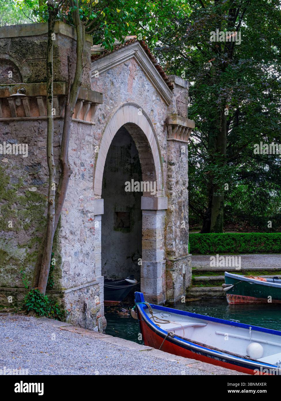 Italie, San Felice del Benaco, impressions sur l'Isola del Garda Banque D'Images