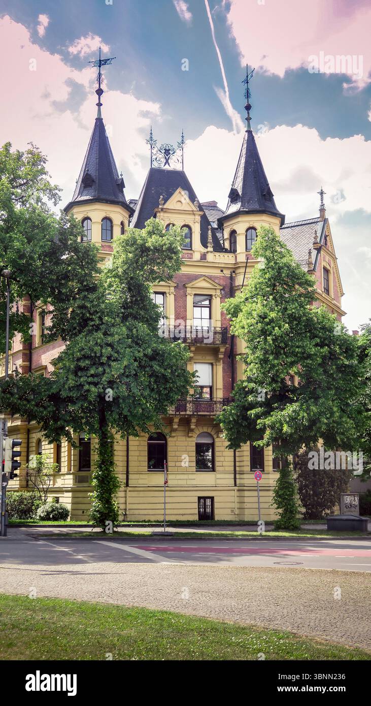 Maison d'habitation dans la rue Rückert dans le style Renaissance allemande, construite en 1889/90 à Ludwigsvorstadt-Isarvorstadt à Munich Banque D'Images