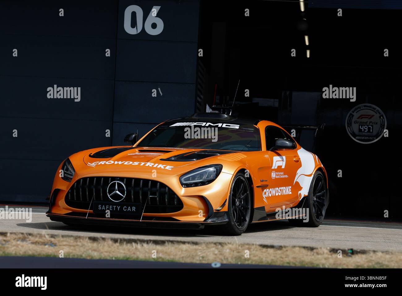 FIA Mercedes-AMG GT Black Series Safety car lors du Grand Prix de Grande-Bretagne de formule 1 Qatar Airways 2025, 12ème manche du Championnat du monde de formule 1 FIA 2025 du 4 au 6 juillet 2025 sur le circuit de Silverstone, à Silverstone, au Royaume-Uni Banque D'Images