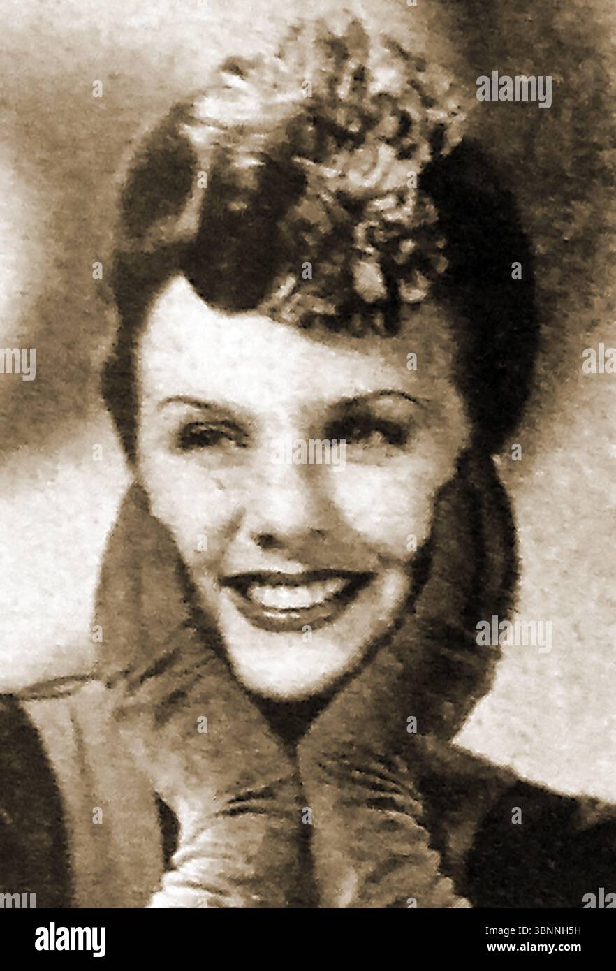 FILM - CINÉMA - HISTOIRE - un vieux portrait de Deanna Durbin (Edna May Durbin - 1921 – 2013) qui a hérité de l'ancien titre de Mary Pickford de 'amour du monde'. Banque D'Images