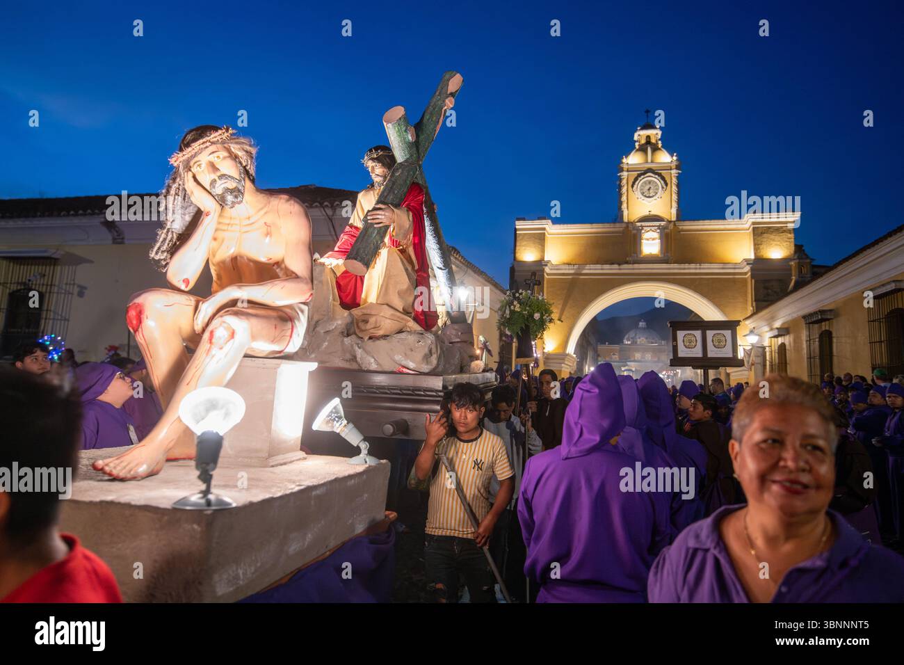Semana Santa en el Arco de Santa Catalina en la Antigua Guatemala célébrations de la semaine Sainte à l'Arche de Santa Catalina à Antigua Guatemala Banque D'Images