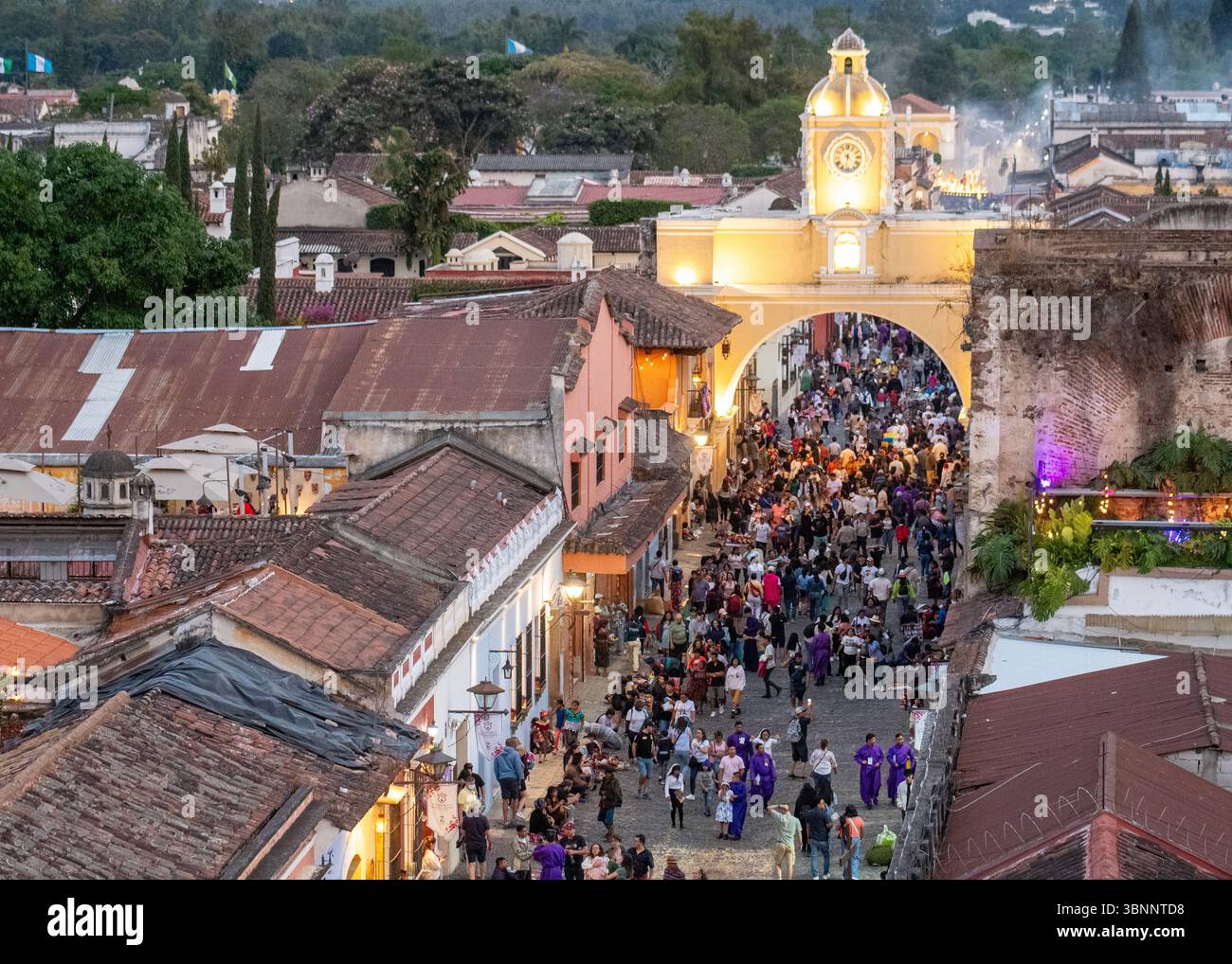 Semana Santa en el Arco de Santa Catalina en la Antigua Guatemala célébrations de la semaine Sainte à l'Arche de Santa Catalina à Antigua Guatemala Banque D'Images