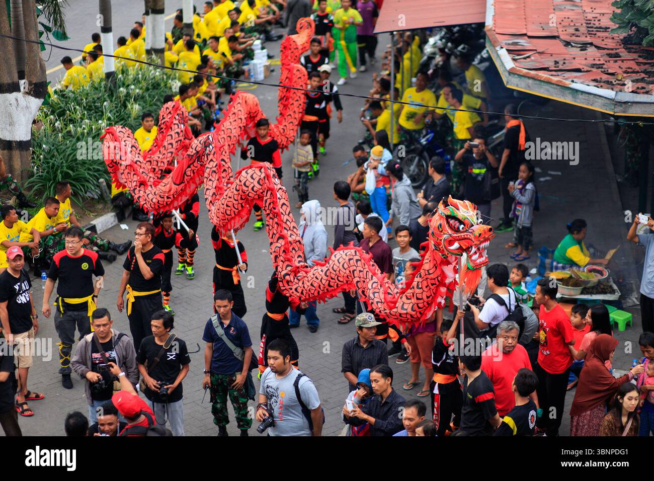 Les participants à la semaine de la culture chinoise Festival de Yogyakarta XI et Jogja Dragon Festival dans la région de Malioboro, qui a eu lieu animé. Banque D'Images