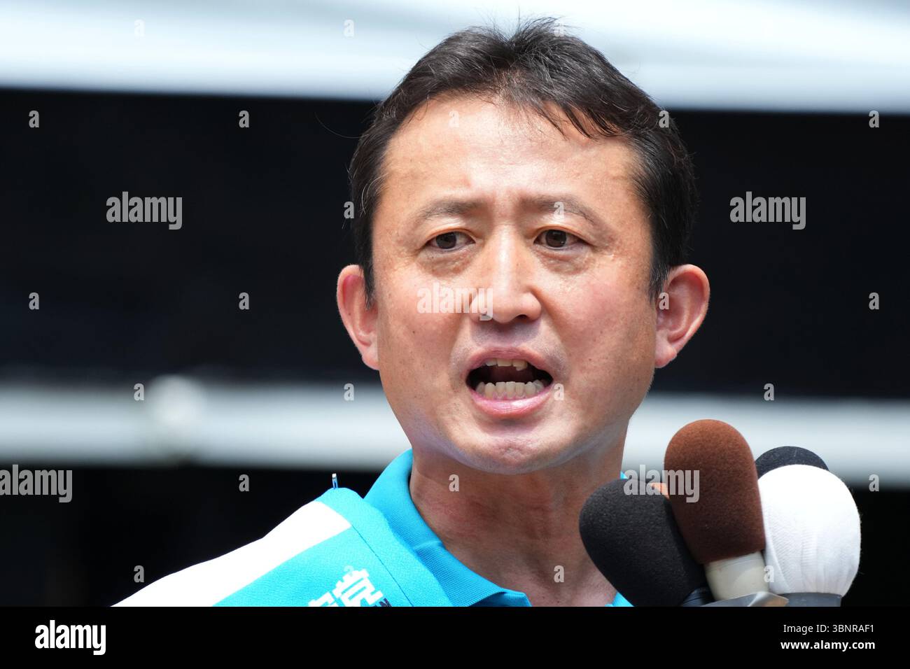 Shimbashi, Tokyo, Japon. 3 juillet 2025. Le candidat du Parti conservateur du Japon Eiji Kosaka assiste à sa campagne électorale à Shimbashi, Tokyo, Japon, le 3 juillet 2025. Les élections à la Chambre haute auront lieu le 20 juillet. Crédit : AFLO/Alamy Live News Banque D'Images