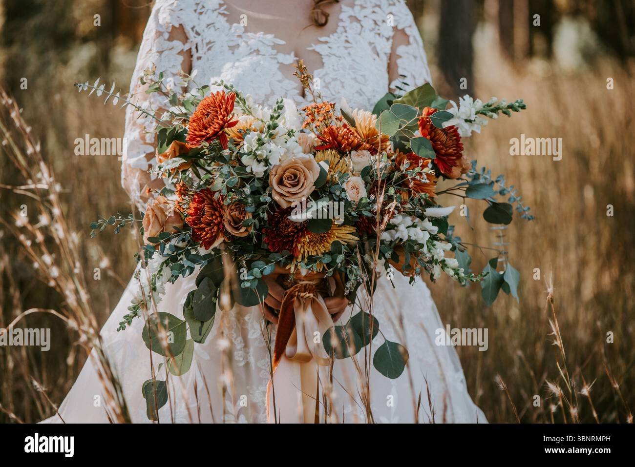Bouquet de mariée rustique de mariage d'automne Banque D'Images