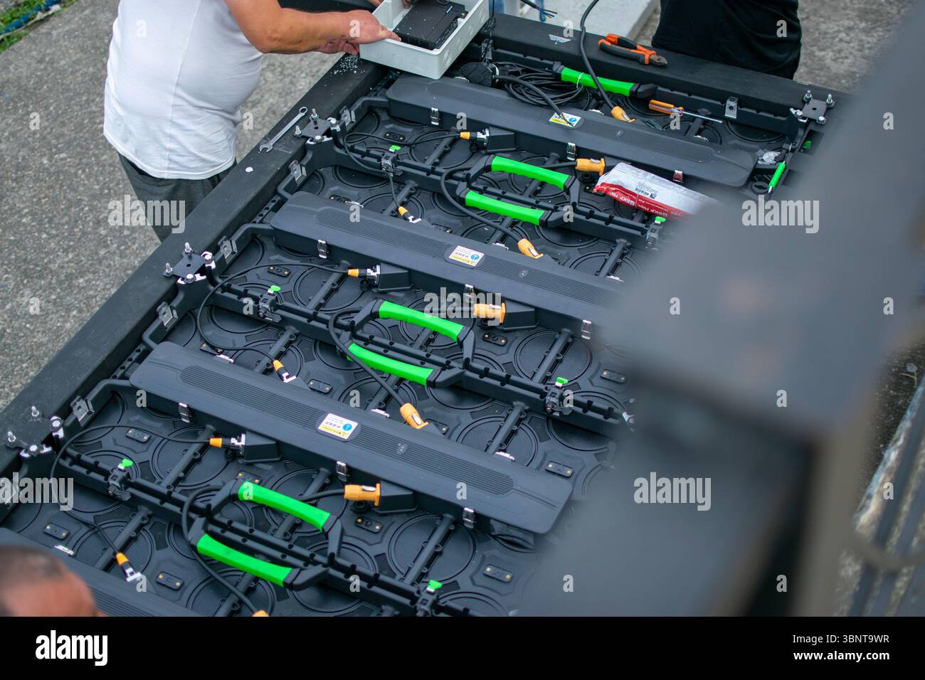 Arrière du panneau d'affichage LED pendant la configuration technique ou la maintenance Banque D'Images