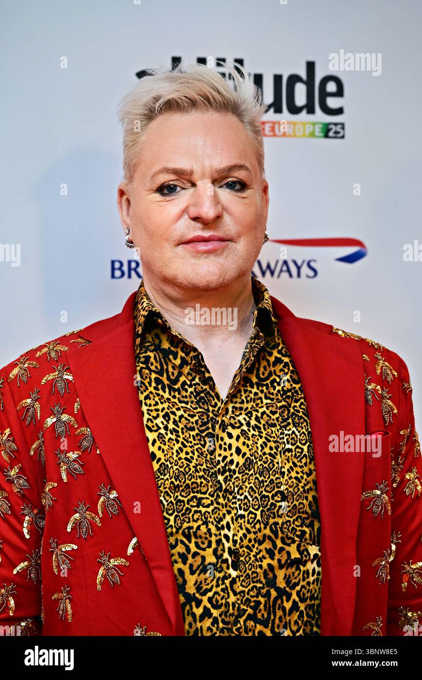 LONDRES, ROYAUME-UNI. 4 juillet 2025. Andy Bell aux attitude PRIDE Awards Europe 2025 au Peninsula London, Royaume-Uni. (Photo de 李世惠/Voir Li/Picture Capital) crédit : Voir Li/Picture Capital/Alamy Live News Banque D'Images