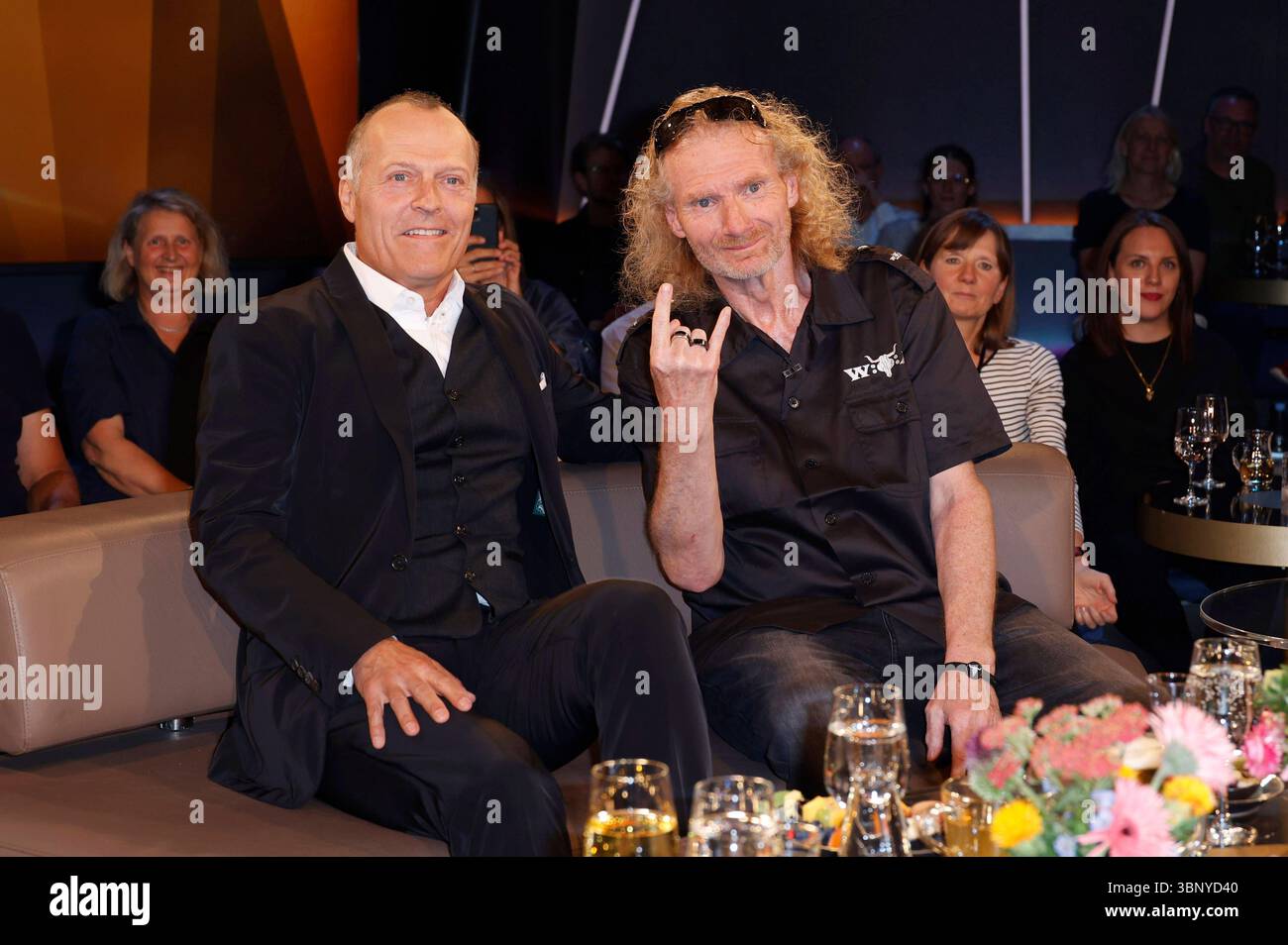 Joja Wendt und Holger Hübner BEI der Aufzeichnung der NDR Talk Show im NDR Fernsehstudio Lokstedt. Hambourg, 04.07.2025 *** Joja Wendt et Holger Hübner lors de l'enregistrement du Talk Show NDR dans le studio de télévision NDR Lokstedt Hambourg, 04 07 2025 Foto:xH.xHartmannx/xFuturexImagex ndr_talk0407_5638 Banque D'Images
