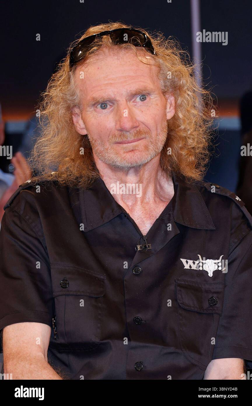Holger Hübner BEI der Aufzeichnung der NDR Talk Show im NDR Fernsehstudio Lokstedt. Hambourg, 04.07.2025 *** Holger Hübner lors de l'enregistrement du Talk Show NDR au studio de télévision NDR Lokstedt Hamburg, 04 07 2025 Foto:xH.xHartmannx/xFuturexImagex ndr_talk0407_5635 Banque D'Images