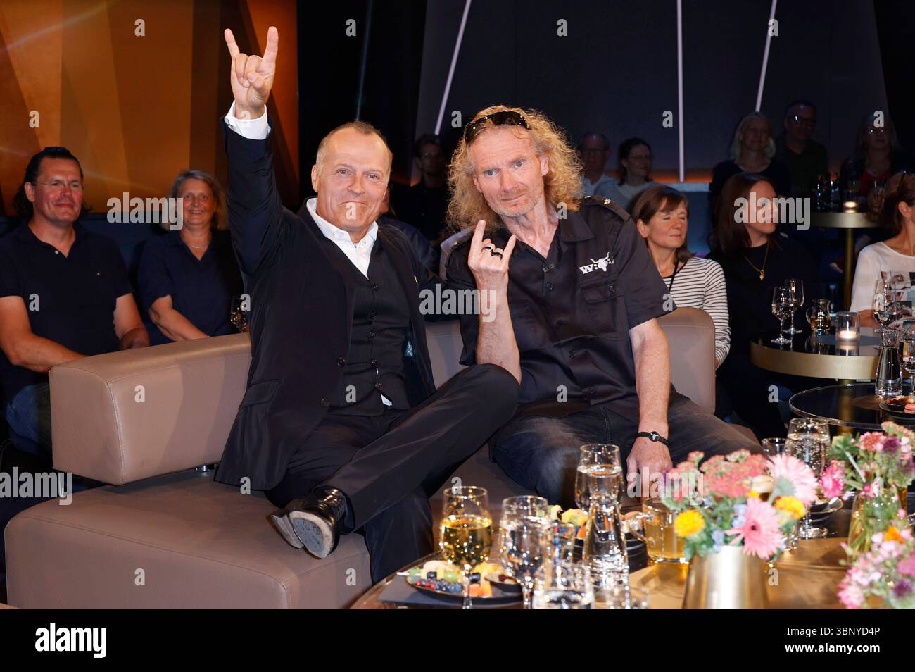Joja Wendt und Holger Hübner BEI der Aufzeichnung der NDR Talk Show im NDR Fernsehstudio Lokstedt. Hambourg, 04.07.2025 *** Joja Wendt et Holger Hübner lors de l'enregistrement du Talk Show NDR dans le studio de télévision NDR Lokstedt Hambourg, 04 07 2025 Foto:xH.xHartmannx/xFuturexImagex ndr_talk0407_5636 Banque D'Images